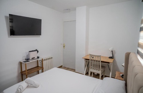 La Latina House | Hostale Blas Cabrera Madrid
