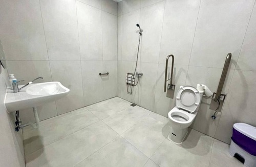 Barajas Hostel | Hostel Travelers Inn
