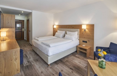 Garmisch-Partenkirchen Hotel | Hotel ∙ 2 guests