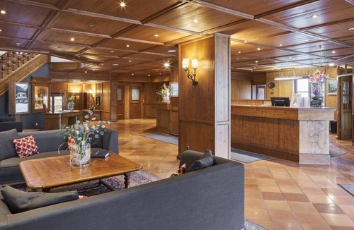 Garmisch-Partenkirchen Hotel | Hotel ∙ 2 guests
