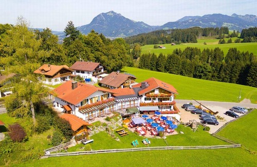 Ofterschwang Hotel | Hotel ∙ 1 bedroom ∙ 1 guest