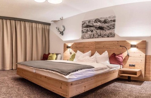 Hungerburg-Hoheninnsbruck Hotel | Hotel ∙ 1 bedroom ∙ 2 guests