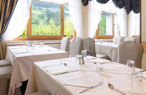 Arnbach Hotel | Hotel ∙ 2 guests