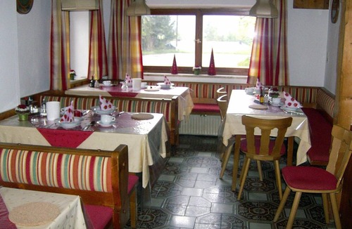 Berchtesgaden Hotel | Hotel ∙ 3 guests