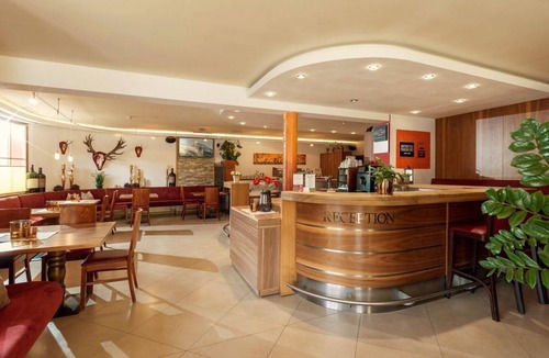 Bruck am Ziller Hotel | Hotel ∙ 4 guests