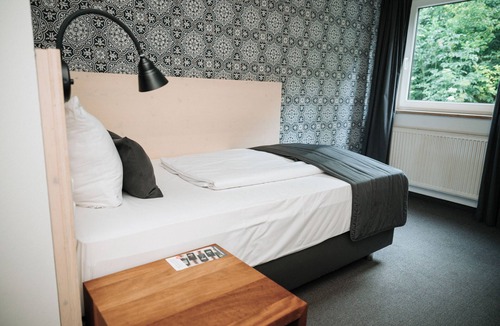 Furstenfeldbruck District Hotel | Hotel Alpenglühen