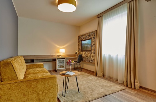 Neutraubling Hotel | Hotel am See