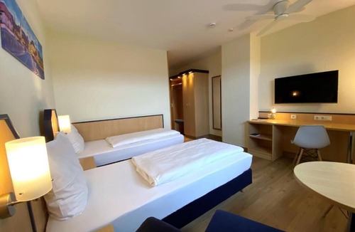 Hausen b. Wurzburg Hotel | Hotel Am Wiesenweg