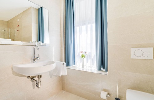 Altenerding Hotel | Hotel Apfelrot