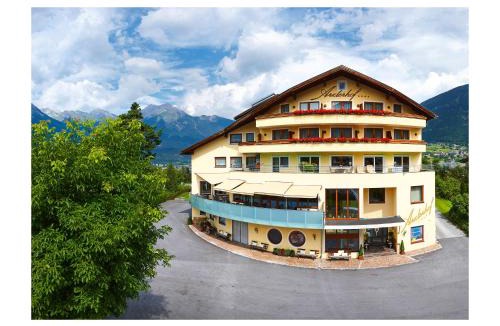 Arzl im Piztal Hotel | Hotel Arzlerhof