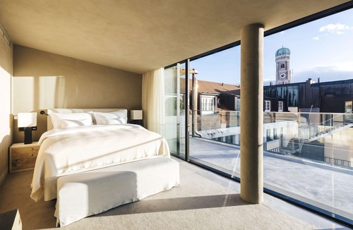 Kreuzviertel Hotel | Hotel Bayerischer Hof - The Leading Hotels of the World