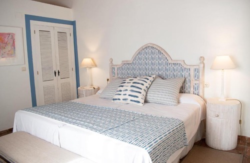 Pizarra Hotel | Hotel Cortijo del Arte - Caminito del Rey