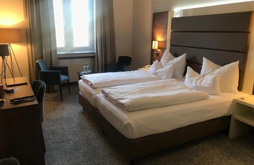 Moehnesee Hotel | Hotel Haus Delecke