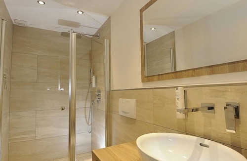 Eslohe Hotel | Hotel Haus Hochstein