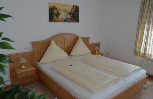 Saalhausen Hotel | Hotel Haus Rameil