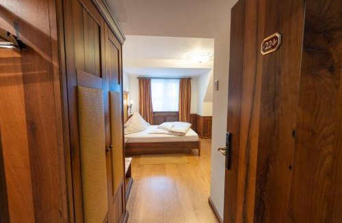 Finningen Hotel | Hotel Hirsch