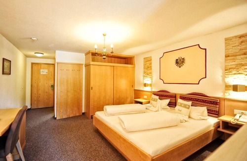 Nauders Hotel | Hotel ∙ Hotel Margarete Maultasch - INCL. LIFT PASS Double room, shower/wc, HB PLUS