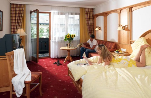 Soell Hotel | Hotel ∙ Hotel Restaurant Feldwebel - INCL. LIFT PASS Double room, bath/wc (balcony), BB