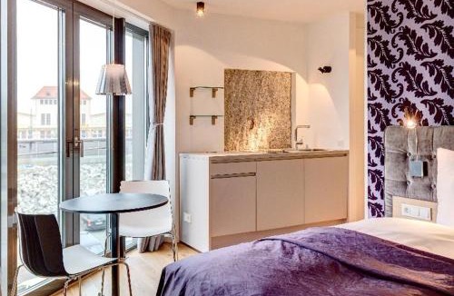 Allach-Untermenzing Apartment | Hotel im Bunker