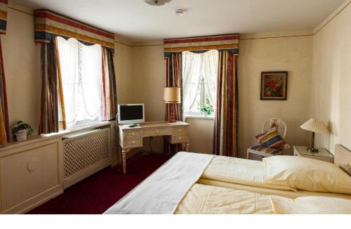 Aumuehle Hotel | Hotel Italia