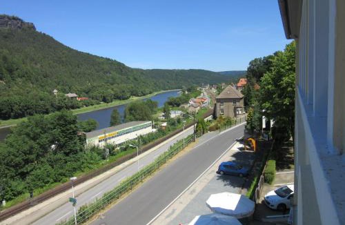 Konigstein an der Elbe Hotel | Hotel Lindenhof