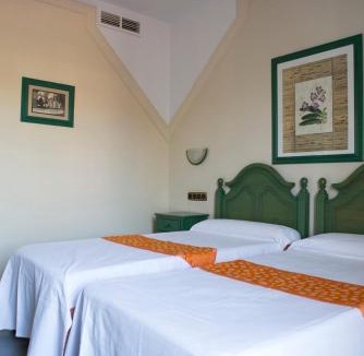 Cabra Hotel | Hotel Mitra Crisálida