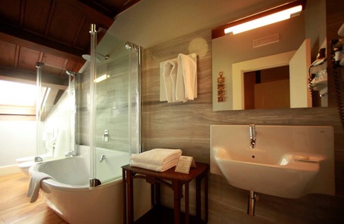 Lugo Hotel | Hotel Monumento Pazo de Orbán