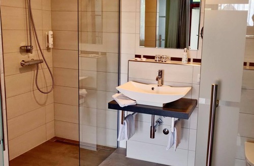 Neuklingenberg Hotel | Hotel NEUE HÖHE