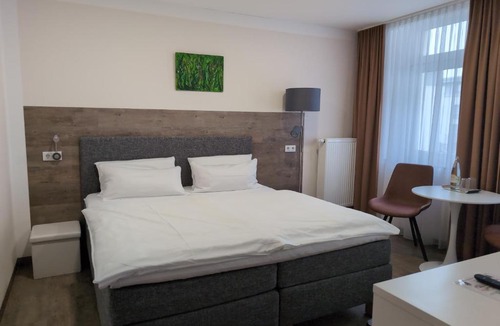 Fuerth Hotel | Hotel PrimaVera parco