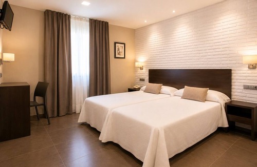 Casabermeja Hotel | Hotel Restaurante El Corte