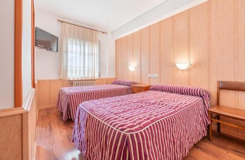 Cedrillas Hotel | Hotel Rural Casa Ramiro