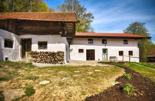 Loitzendorf House | House for sole use with home cinema, billiards, table football and darts