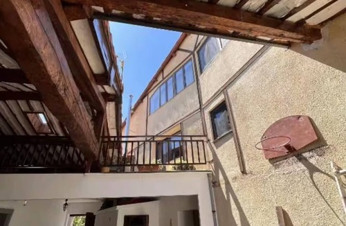 Ciruena Cottage | House in a rural environment, golf, wine, mountain and relaxation.