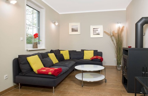 Kaltenhof House | House LUV - 500 meters from the beach, you can hear the Baltic Sea waves here.