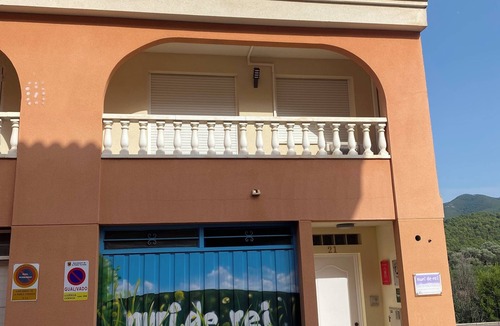Puebla Tornesa House | House Nuri de Rei La Pobla Tornesa .9 people.jacuzzi, barbecue, couples and groups.