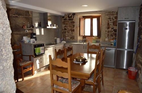 Dumbria Ski Chalet | House O Leiteiro for 15 people