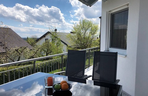 Medlingen House | House with 3 apartments and garden for 14 people