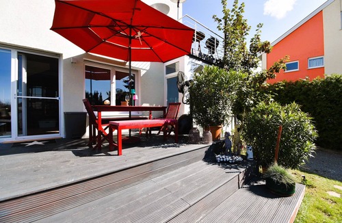 Eriskirch House | House with garden and pool near Lake with 6 bedrooms for up to 12 people