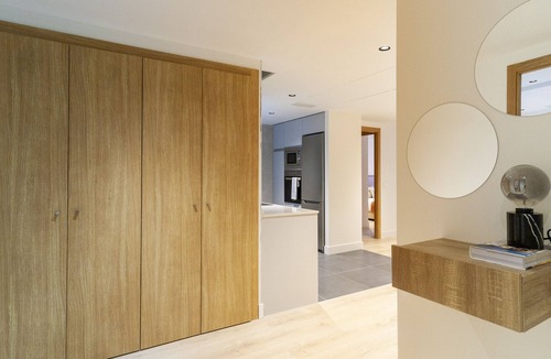 Nueva Espana Apartment | Housing Castellana by Sharing Co