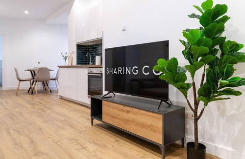 Almenara Apartment | Housing Simancas by Sharing Co