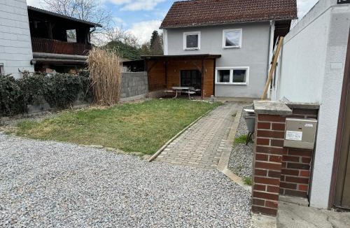 Frontenhausen Apartment | I Apartment 8 Personen - Monteurwohnung - Ferienwohnung - Frontenhausen