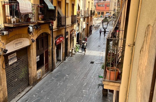 Tarragona Apartment | IAN'S APARTMENT in Tarragona Old Town