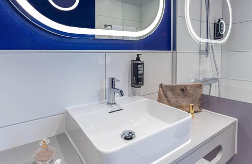 Neuperlach Hotel | Ibis Styles Muenchen Perlach