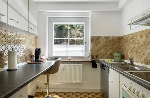 Reinerzau Apartment | Idyllic Apartment at the Forest Edge with Private Terrace, Shared Garden, and Wi-Fi