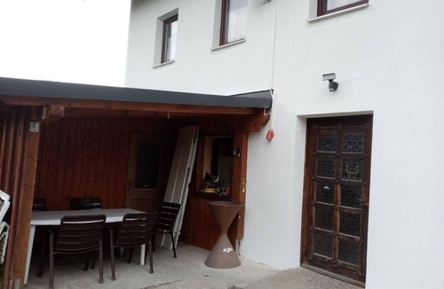 Hutthurm Apartment | Idyllic holiday home in high altitude in the Bavarian Forest. WIRELESS INTERNET ACCESS