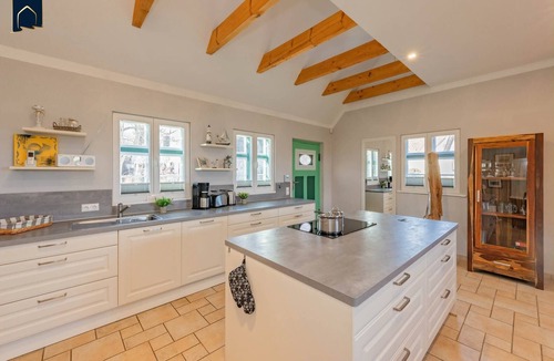 Rankwitz House | Idyllic vacation home on a large plot - lots of peace & nature