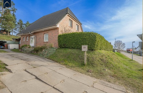 Neu Sallenthin House | Idyllic vacation home with garden, lake proximity and plenty of space for families
