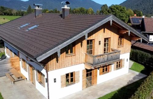 Kreuth House | Idyllisches Ferienhaus in Kreuth am Tegernsee, ruhig & mit Bergblick