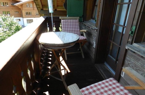 Gstaad Apartment | Im Wiesengrund Appartement/Fewo, Dusche oder Bad, WC 4-Bettwohnung by Interhome