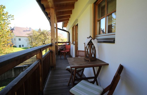 Teodone Apartment | Im Winkl - "waldblick"/Gemütliche Ferienwohnung im 2. Obergeschoss